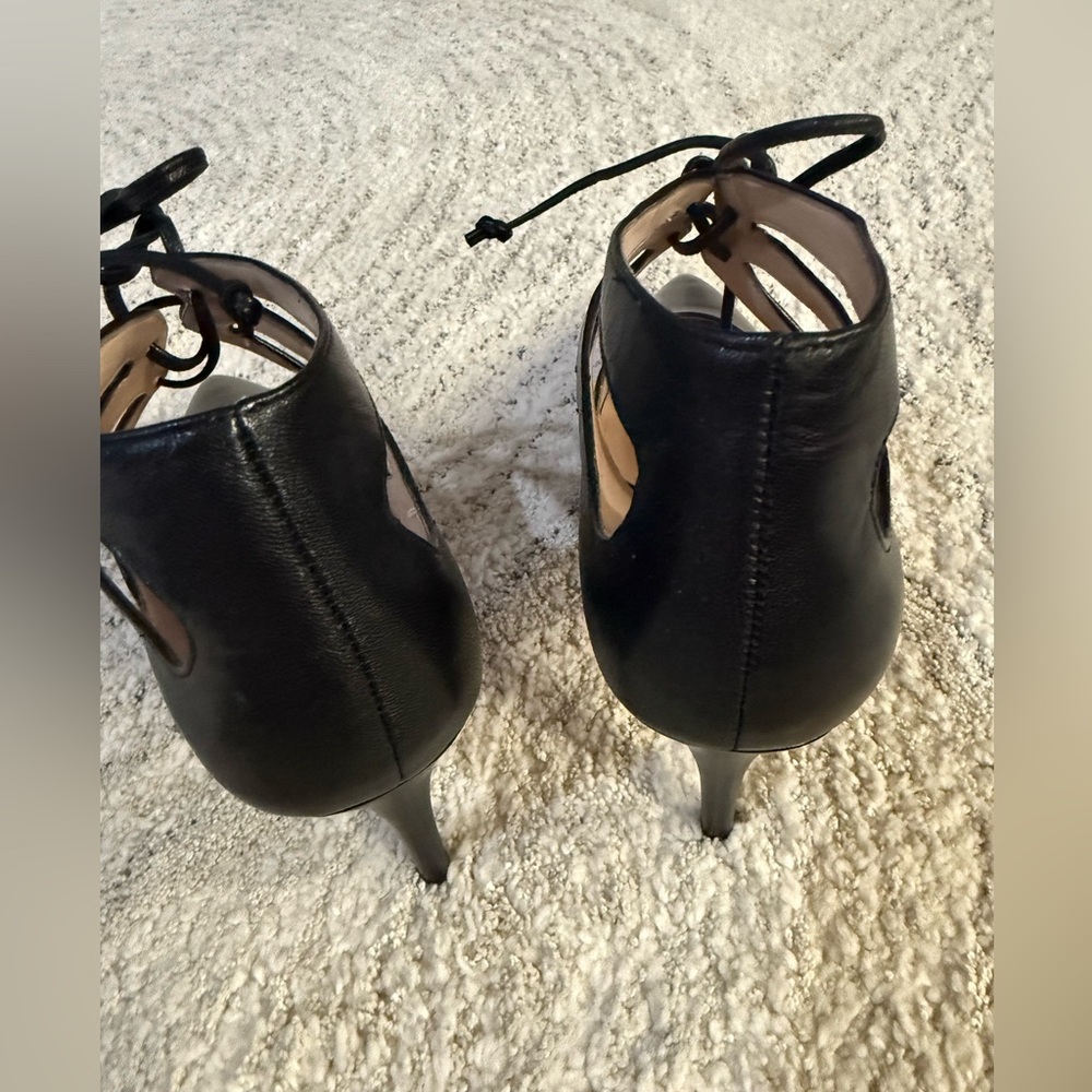 Tesori Women's Black Almond Toe Lace Up High Heels Size 9 - Picture 3 of 8